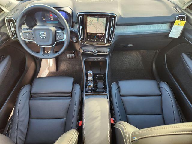 new 2026 Volvo XC40 car