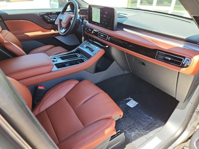 new 2025 Lincoln Aviator car, priced at $77,751