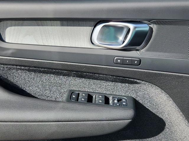 used 2025 Volvo XC40 car, priced at $36,350