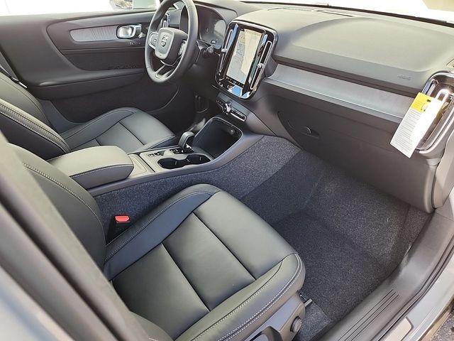 used 2025 Volvo XC40 car, priced at $36,350
