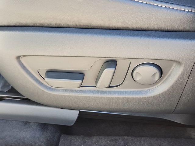 new 2025 Mazda CX-70 car, priced at $44,625