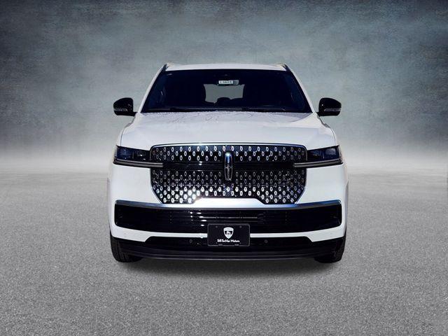 new 2025 Lincoln Navigator car, priced at $101,360