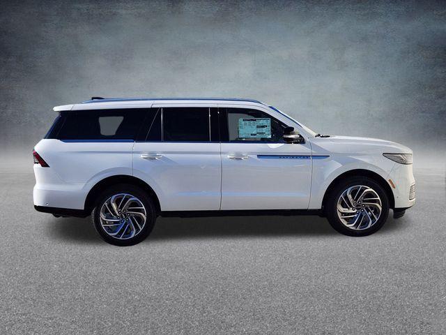 new 2025 Lincoln Navigator car, priced at $101,360