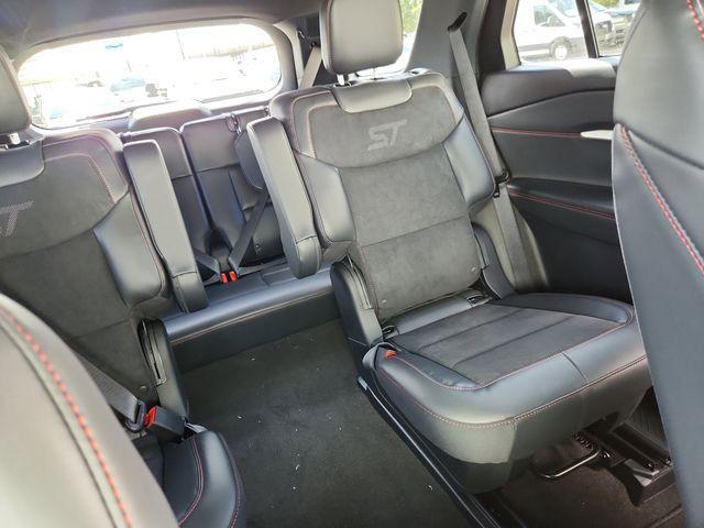 new 2025 Ford Explorer car, priced at $59,535
