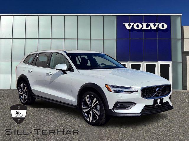 new 2026 Volvo V60 Cross Country car