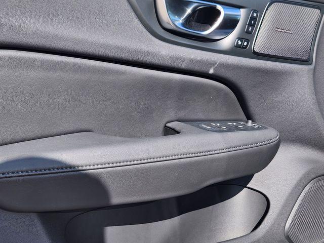 new 2026 Volvo V60 Cross Country car