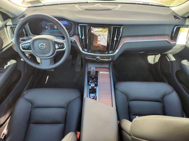 new 2026 Volvo V60 Cross Country car