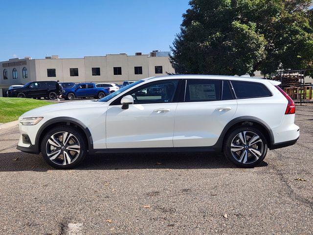 new 2026 Volvo V60 Cross Country car