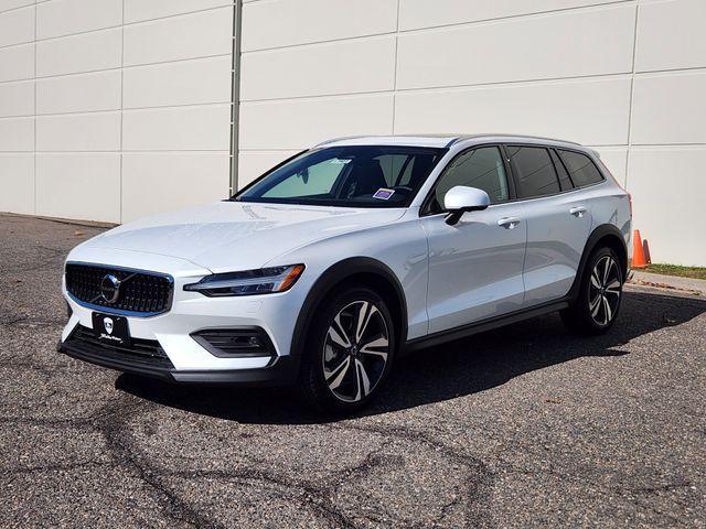 new 2026 Volvo V60 Cross Country car