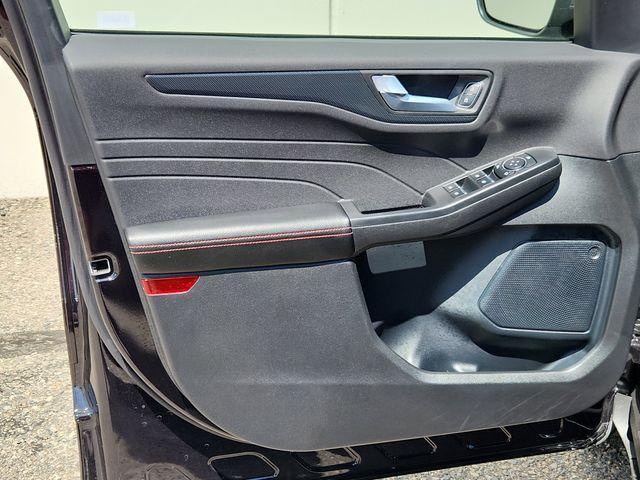 new 2025 Ford Escape car, priced at $27,875