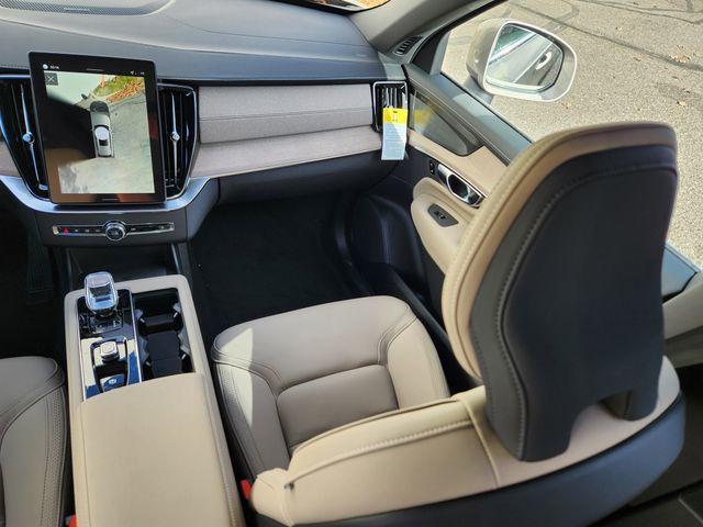 new 2026 Volvo XC90 Plug-In Hybrid car