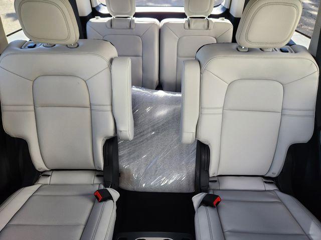 new 2026 Lincoln Aviator car