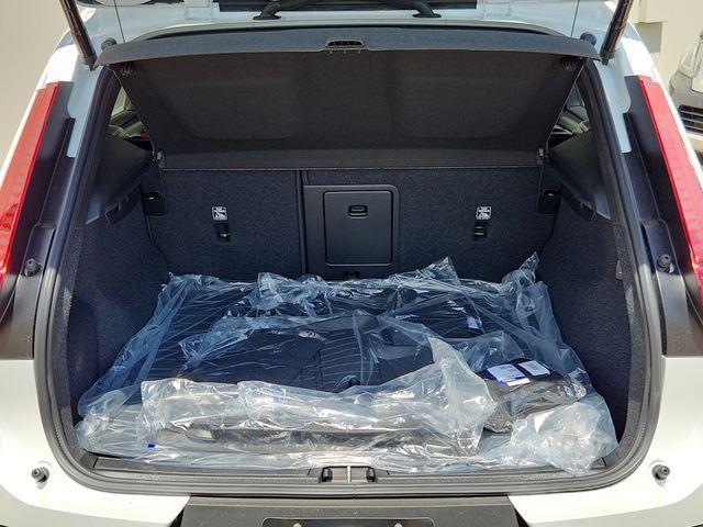 new 2026 Volvo XC40 car