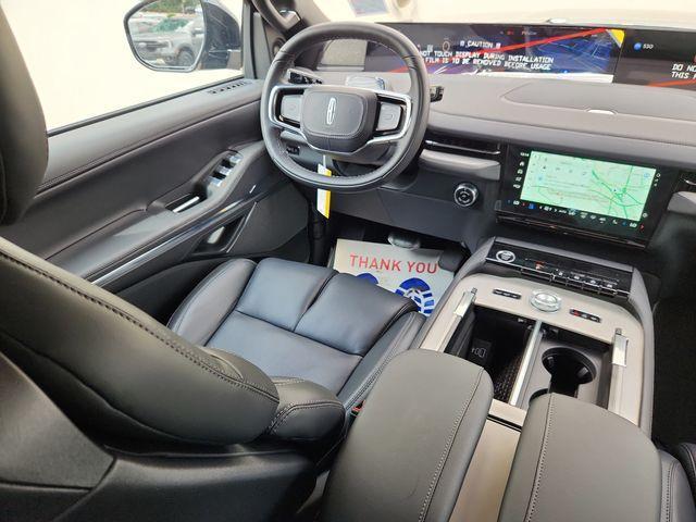 new 2025 Lincoln Navigator car, priced at $101,417