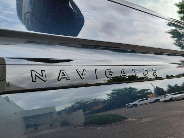 new 2025 Lincoln Navigator car, priced at $101,417
