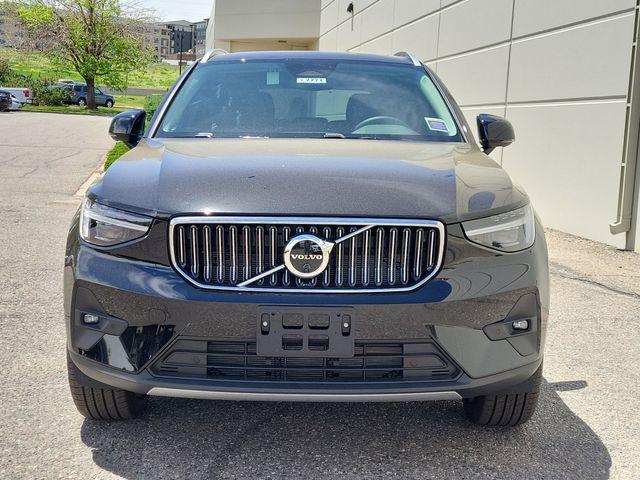 new 2025 Volvo XC40 car, priced at $50,565