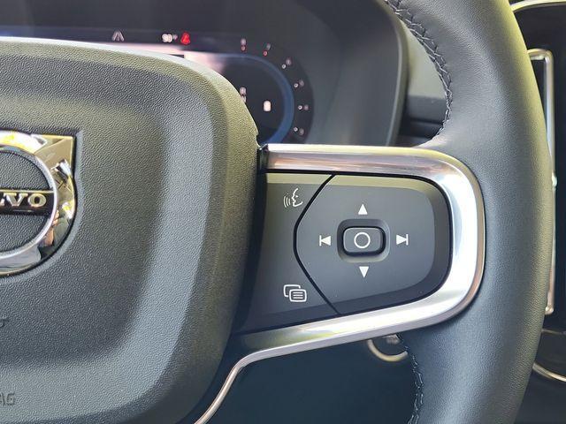 new 2025 Volvo XC40 car, priced at $50,565