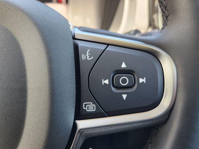 new 2025 Volvo XC60 car, priced at $49,095