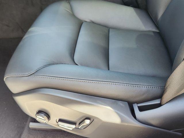 new 2025 Volvo XC60 car, priced at $49,095