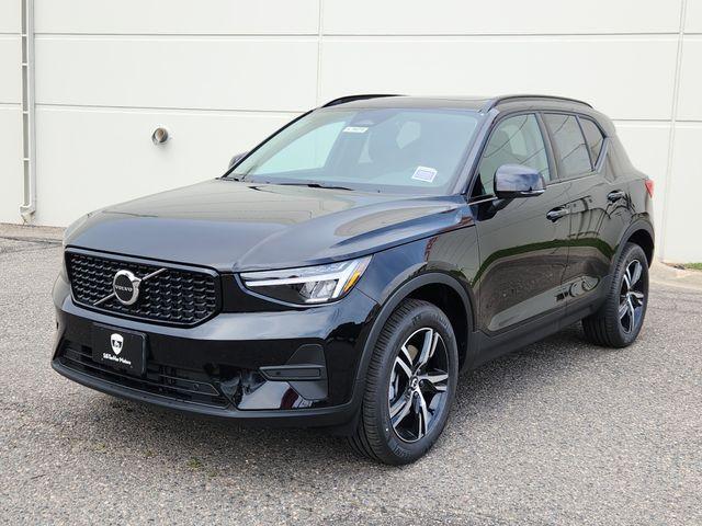 new 2026 Volvo XC40 car