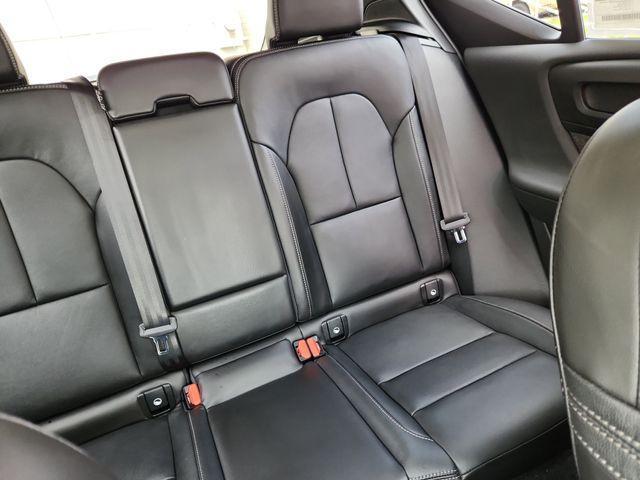 new 2026 Volvo XC40 car