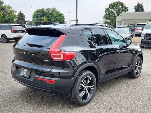 new 2026 Volvo XC40 car