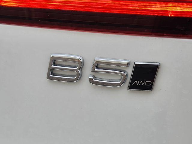 used 2024 Volvo V60 Cross Country car, priced at $44,950
