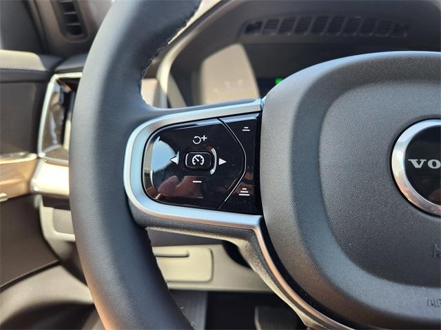 new 2025 Volvo XC90 car, priced at $62,945