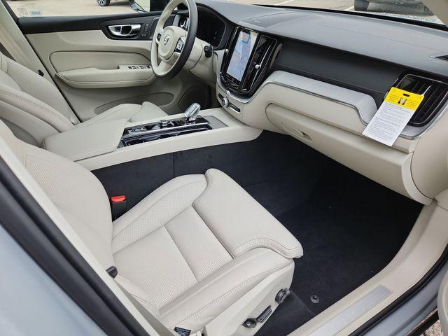 new 2025 Volvo XC60 car, priced at $60,660