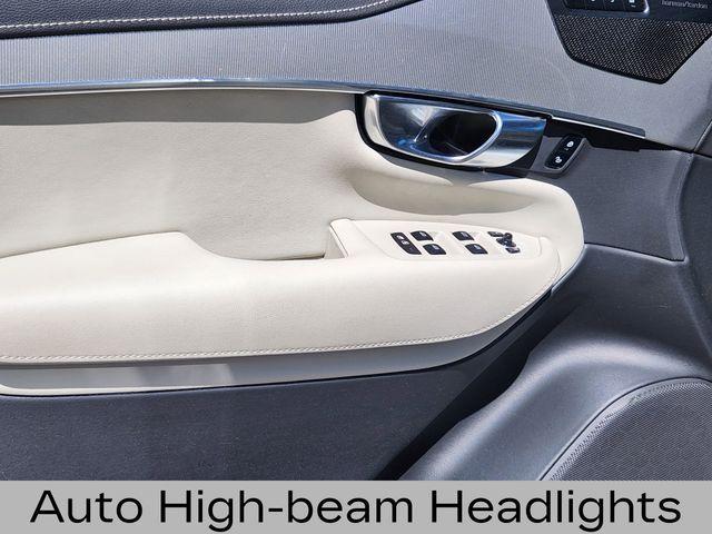 used 2022 Volvo XC90 Recharge Plug-In Hybrid car, priced at $38,620