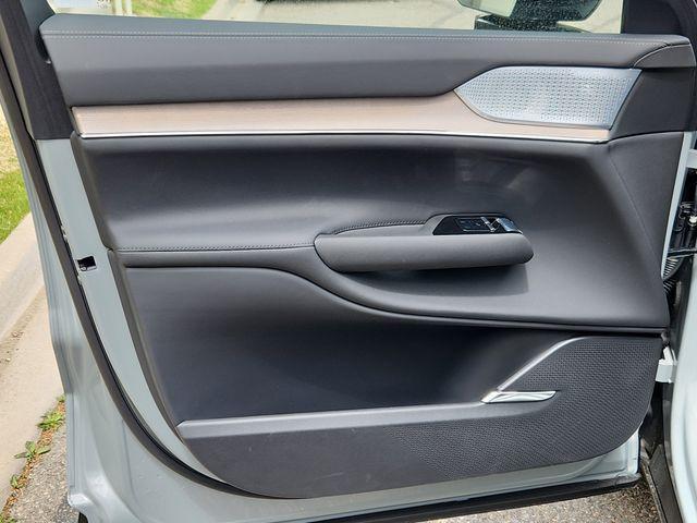 new 2025 Volvo EX90 car, priced at $94,150
