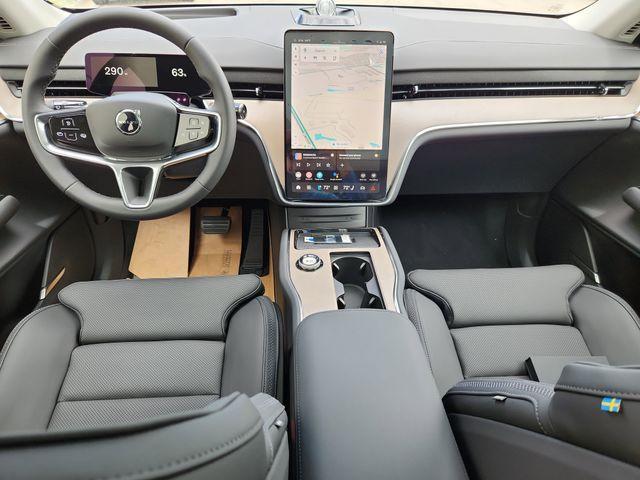 new 2025 Volvo EX90 car, priced at $94,150
