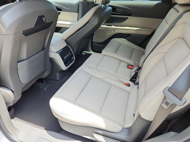 new 2025 Lincoln Nautilus car, priced at $50,866