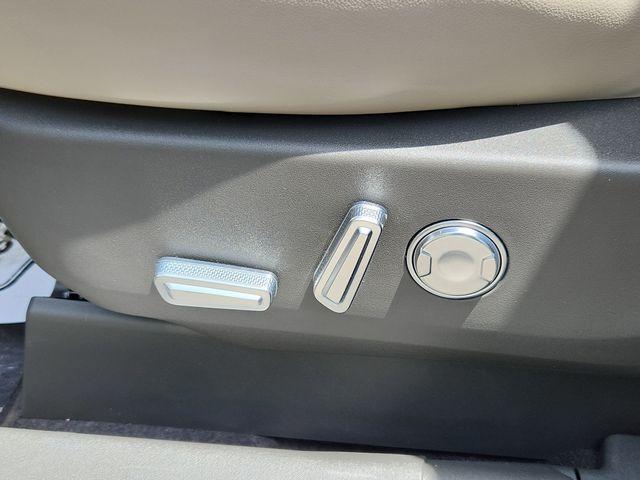 new 2025 Lincoln Nautilus car, priced at $50,866