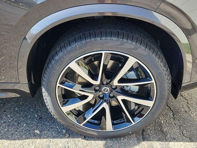 used 2025 Volvo XC90 car, priced at $60,550