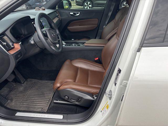 used 2023 Volvo XC60 car, priced at $43,110
