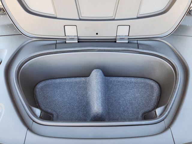 new 2025 Volvo EX40 car, priced at $62,885