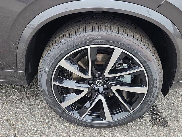 new 2024 Volvo XC90 car, priced at $68,270