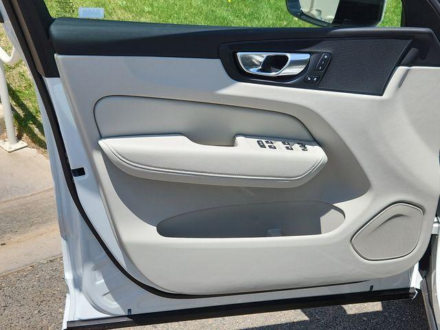 new 2025 Volvo XC60 car, priced at $54,360