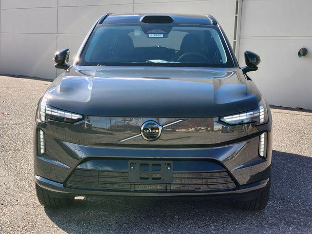 new 2025 Volvo EX90 car, priced at $78,325