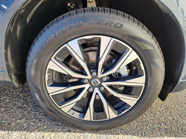 used 2025 Volvo XC60 car, priced at $42,450