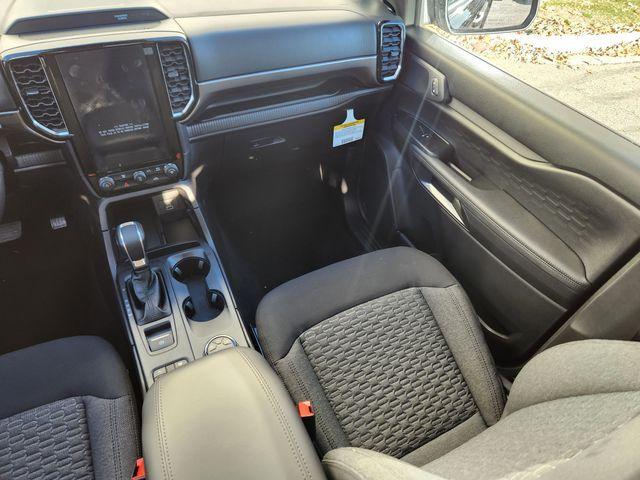new 2025 Ford Ranger car, priced at $39,425