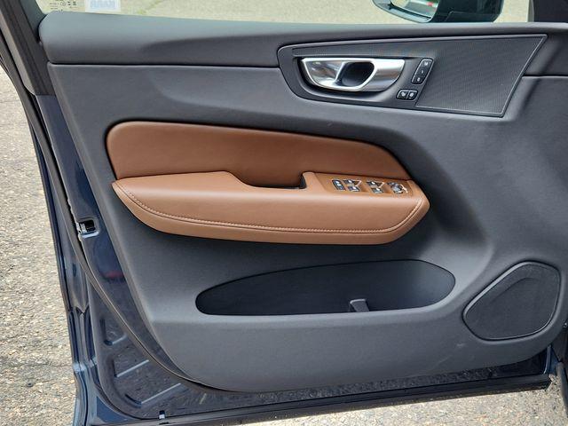 new 2025 Volvo XC60 car, priced at $54,545