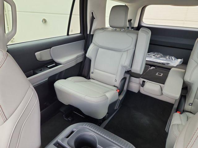 new 2025 Ford Expedition car, priced at $72,225