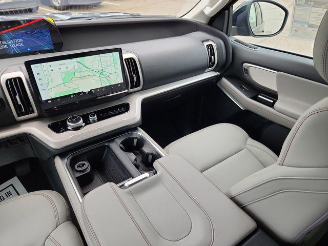 new 2025 Ford Expedition car, priced at $72,225