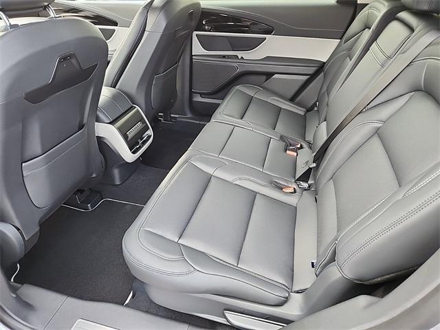 new 2025 Lincoln Nautilus car, priced at $55,336