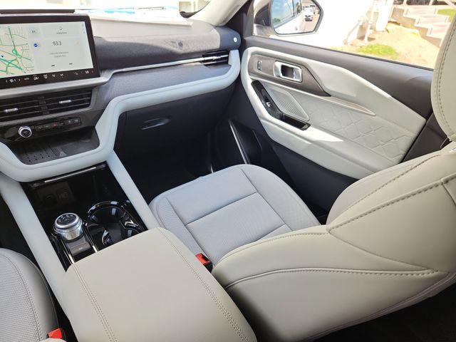 new 2025 Ford Explorer car, priced at $59,005