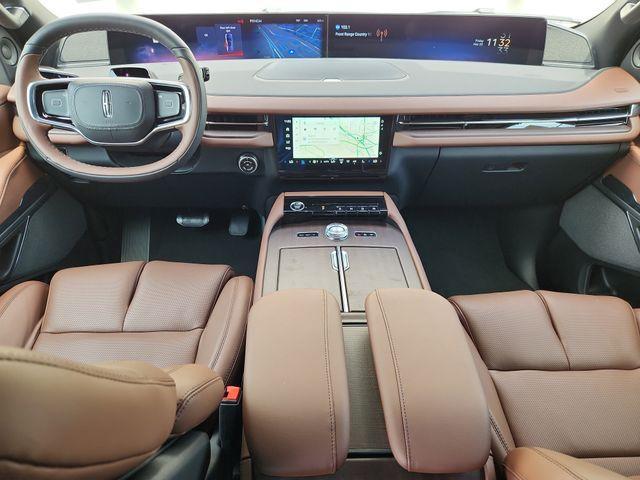 new 2025 Lincoln Navigator L car, priced at $105,730