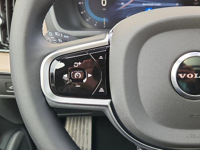new 2025 Volvo XC90 car, priced at $76,245