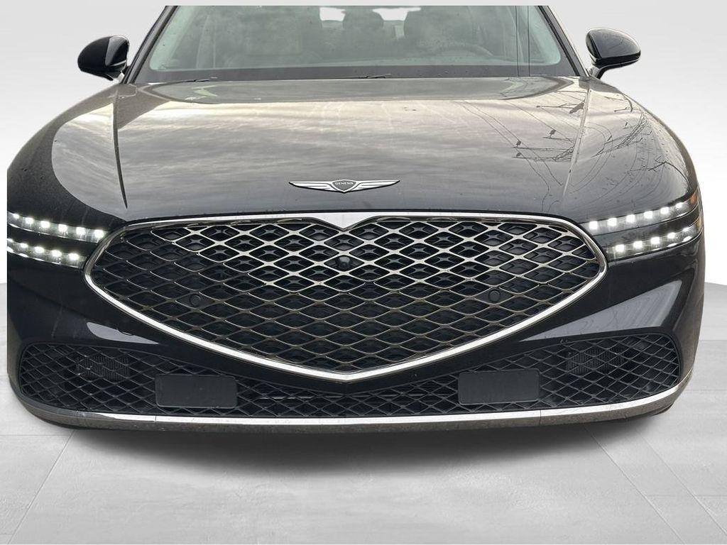 used 2025 Genesis G90 car, priced at $76,903